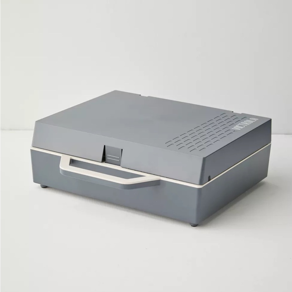Victrola Re-Spin Bluetooth Suitcase Record Player - Picture 6 of 11